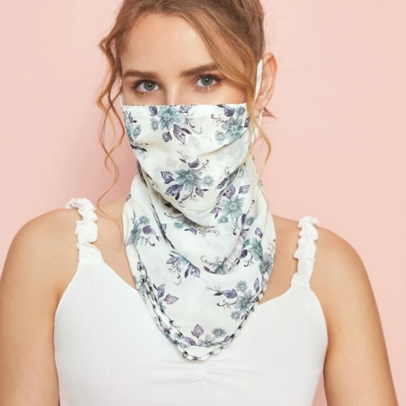 Accessories - 🎀 3 for $30 🎀 High tea face mask scarf wrap